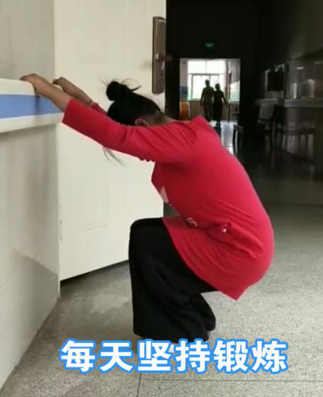 13歲女孩自幼患“腦癱”，行動(dòng)受阻，經(jīng)系統(tǒng)康復(fù)治療能獨(dú)立步行！