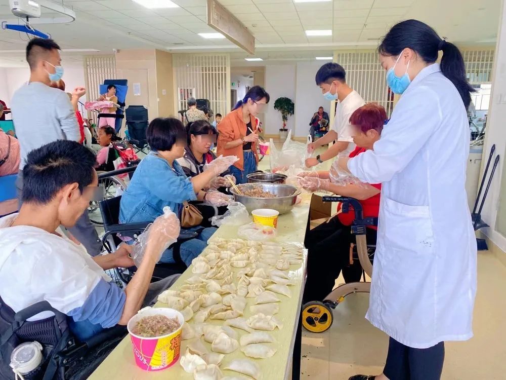 【保山安利醫(yī)院】“濃濃餃子香，深深關愛情”保山市殘聯(lián)肢體殘疾患者社會融入活動